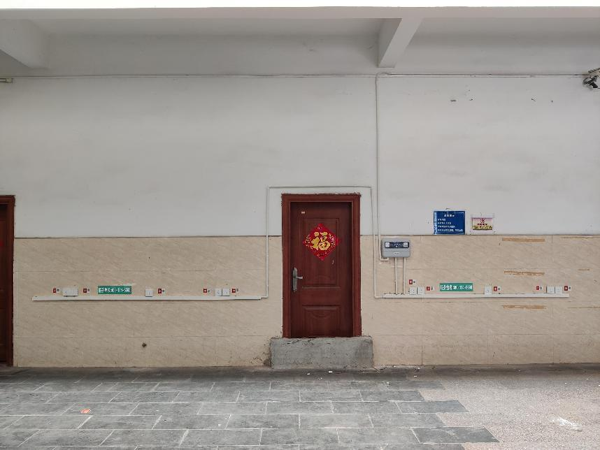 东方-八所镇二环南路自建房公寓
